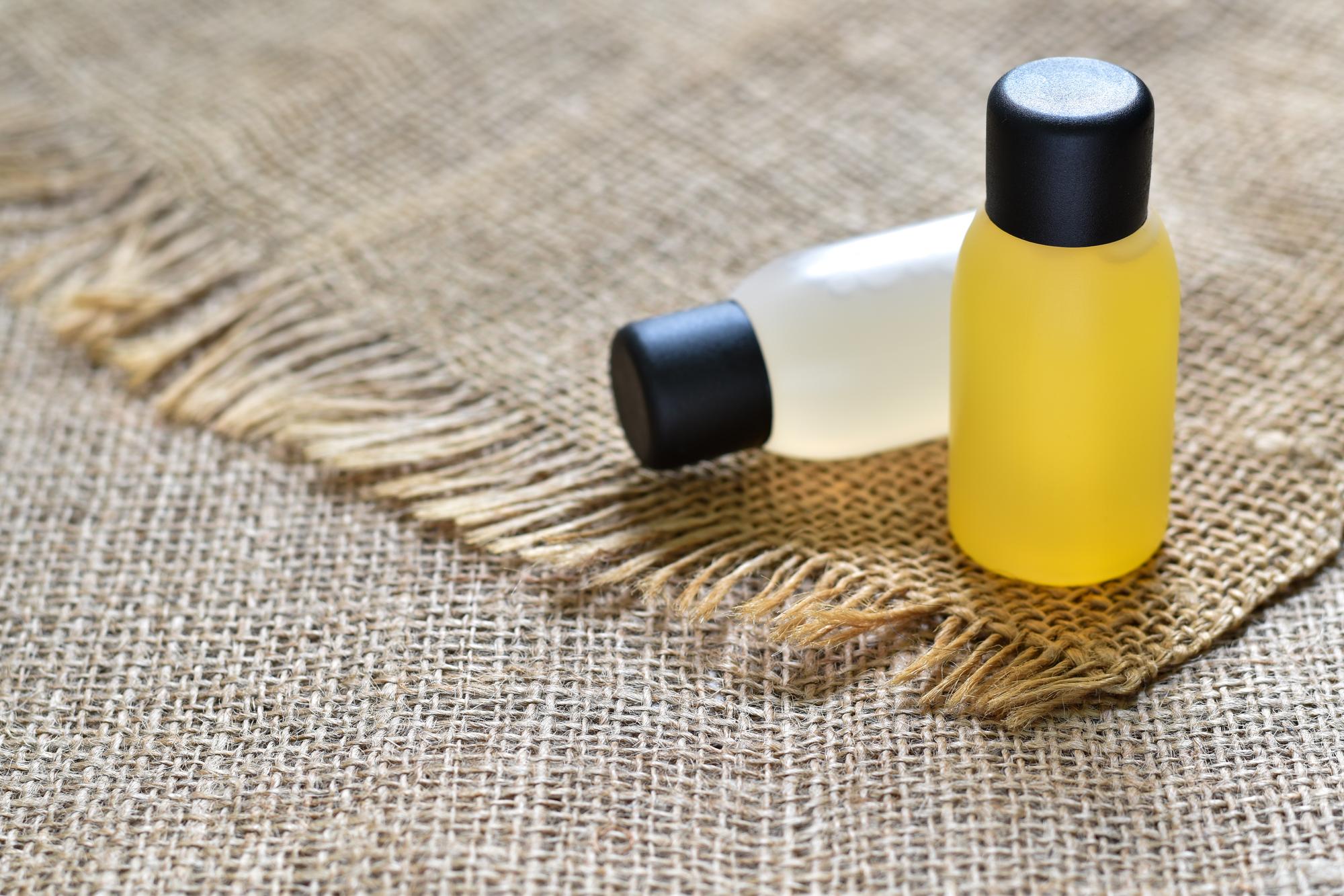 روغن بدن در مقابل لوسیون: کدام یک برای مراقبت از پوست بهترین گزینه است؟