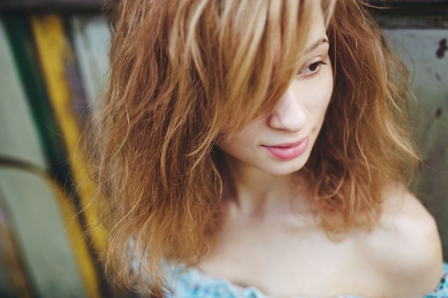 لایه لایه بلند با حجم در اطراف صورت (Long Layers with Face-Framing Volume)